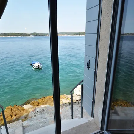 Arnolongo Sea View 罗维尼
